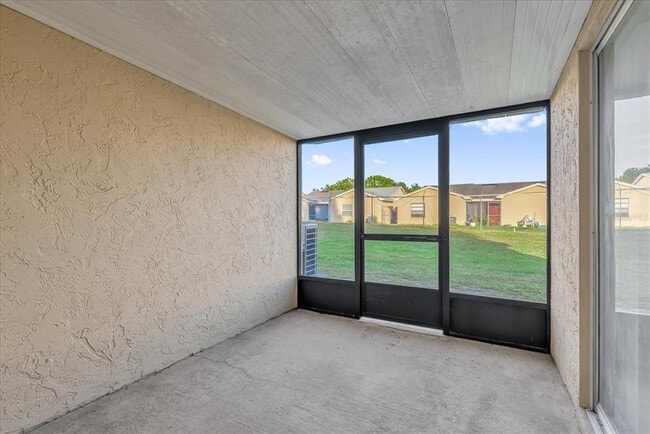 Building Photo - 1271 Woodman Way