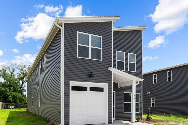 Building Photo - 512 Watauga Ave