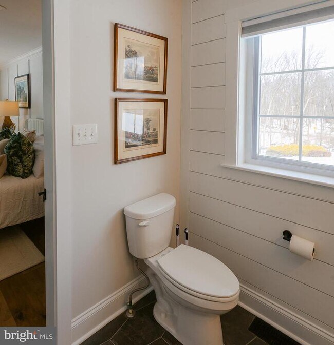 Building Photo - 13230 Falls Rd