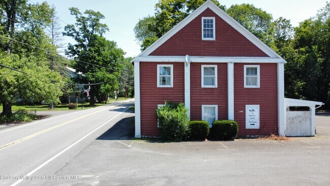 Building Photo - 3645 Rte 67