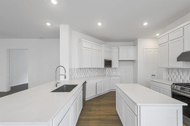 Building Photo - 31431 Warm Kindling Wy