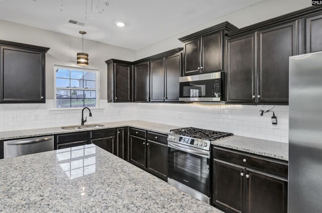 Building Photo - 414 Tulip Way