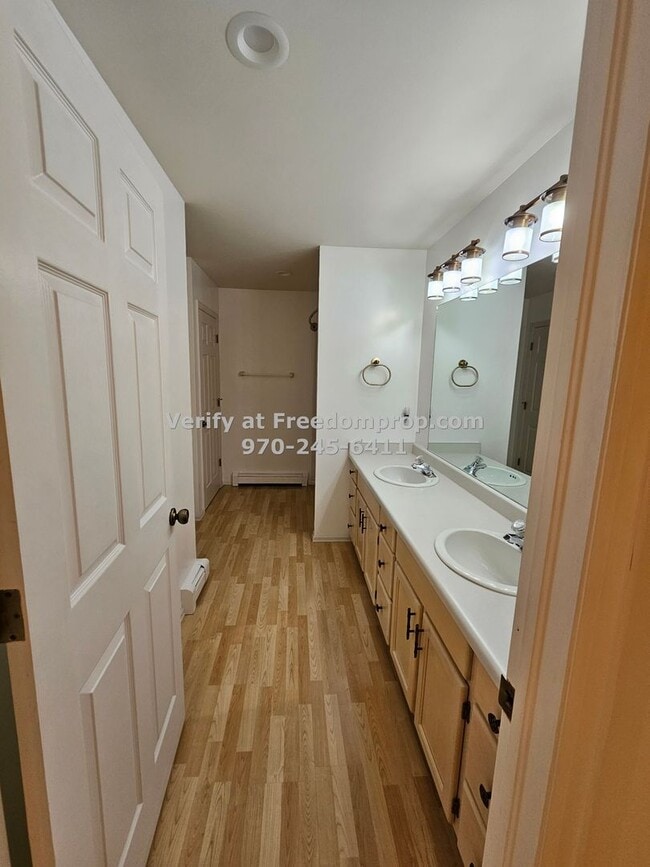 Building Photo - Fabulous Location Near Horizon & Dr St Mar...