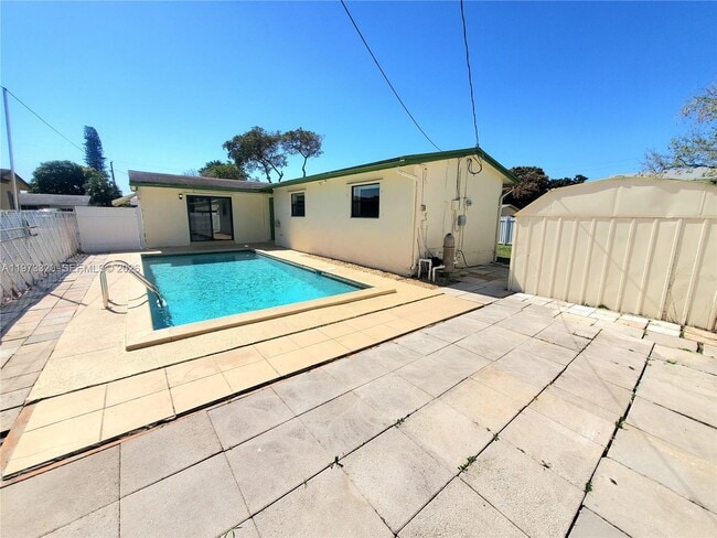 Building Photo - 7791 NW 39th St