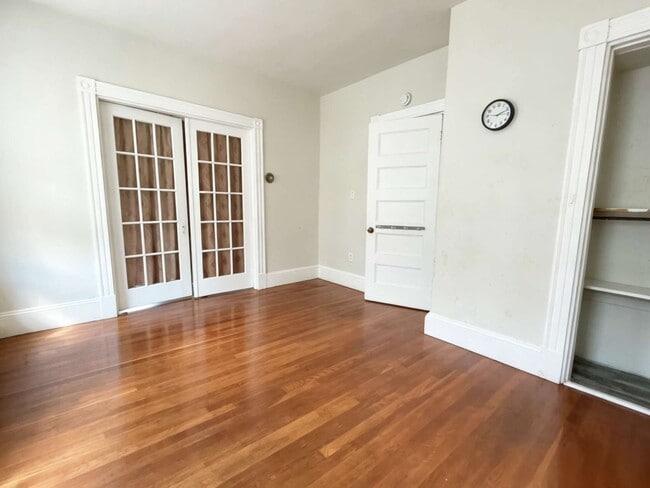 Building Photo - 16 W Squantum St