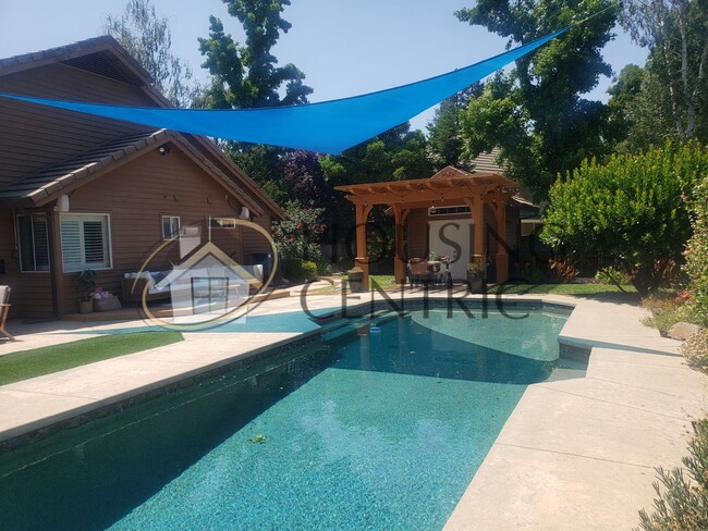 Building Photo - Single-Story Home with Saltwater Pool for ...