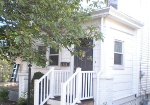 Building Photo - 1088 South St