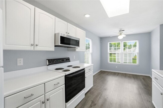 Building Photo - 9083 Marquis Dr