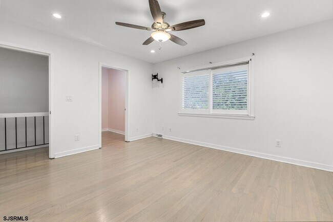 Building Photo - 801 Dudley Ct