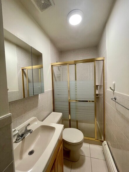 Building Photo - 7128 66th Rd