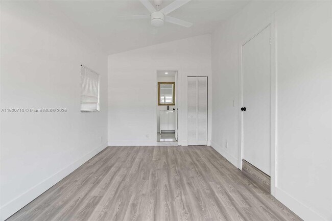 Building Photo - 2517 Polk St