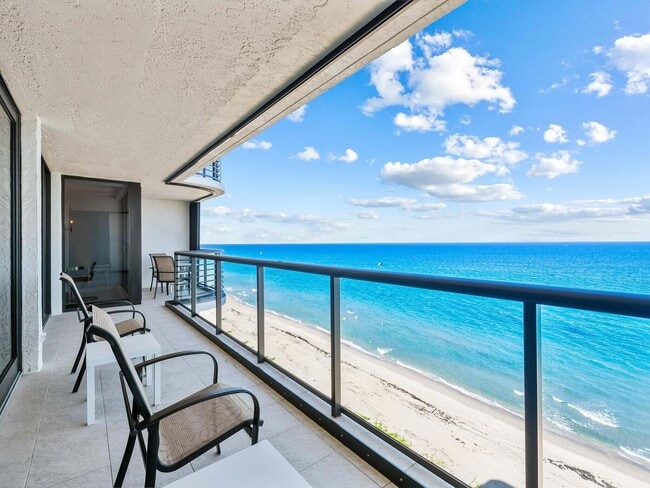 Building Photo - 2727 S Ocean Blvd