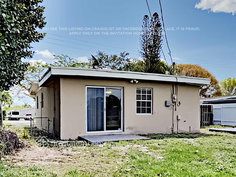 Building Photo - 67 Davis Rd