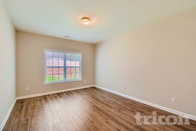 Building Photo - 1524 Montauk Point