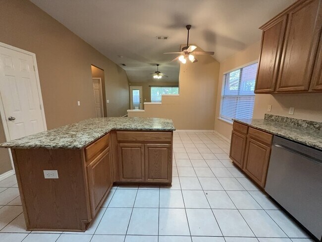 Building Photo - 3024 Peppercorn Dr