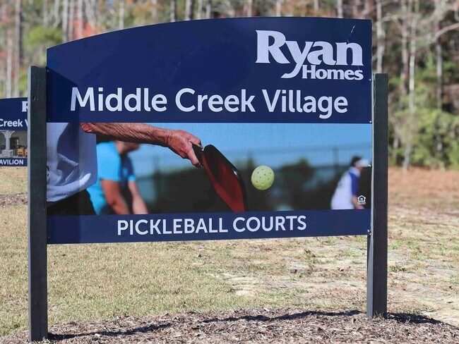 Building Photo - Newer Home