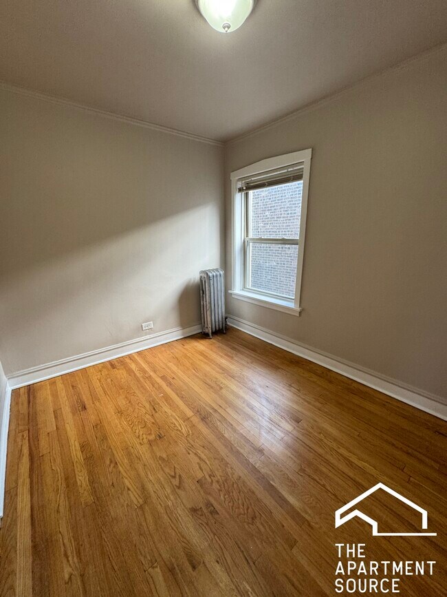 Building Photo - 4031 W Melrose St