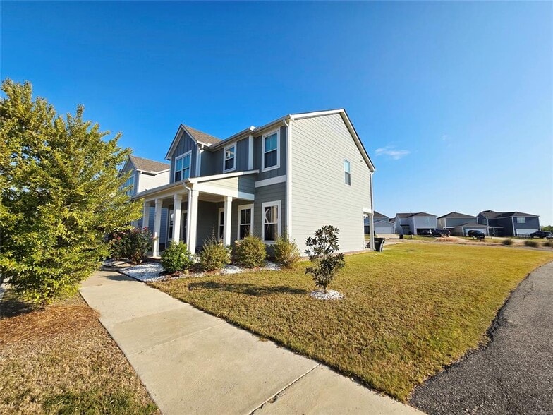 Building Photo - 4071 Fields Run