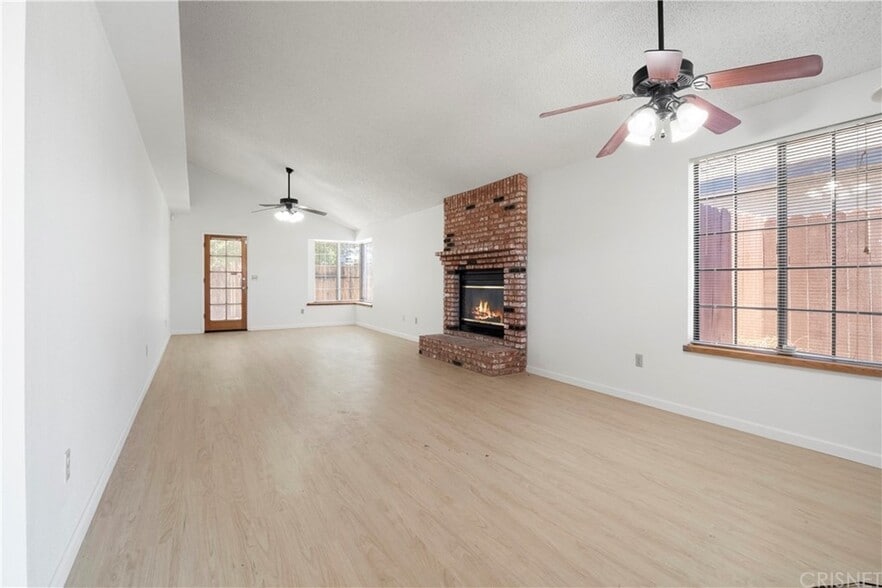 MAIN ROOM - 9951 Pebble Beach Dr