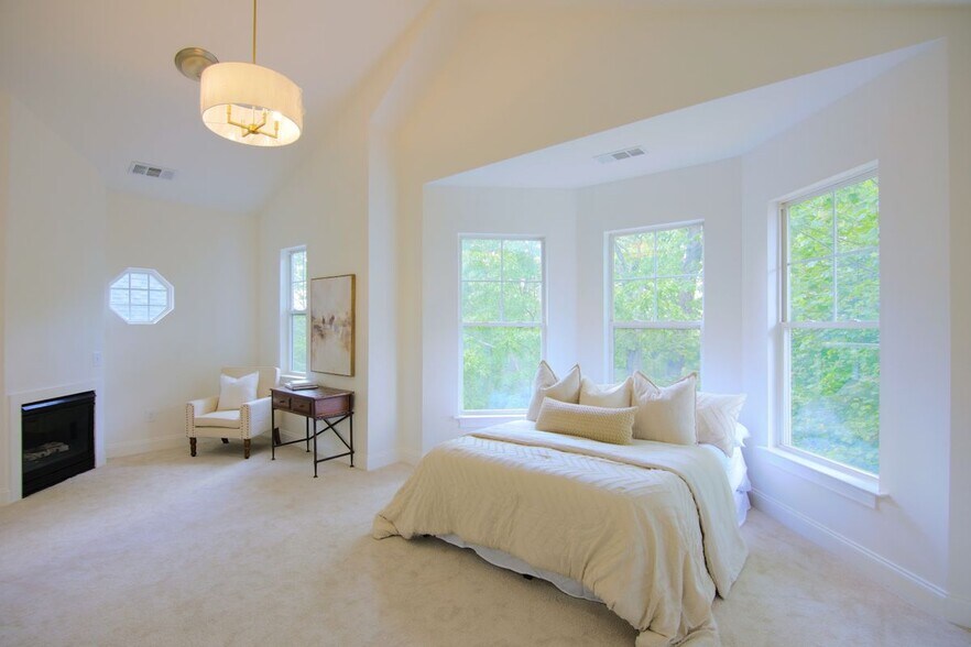 Primary Photo - 1454 Rome Dr NW