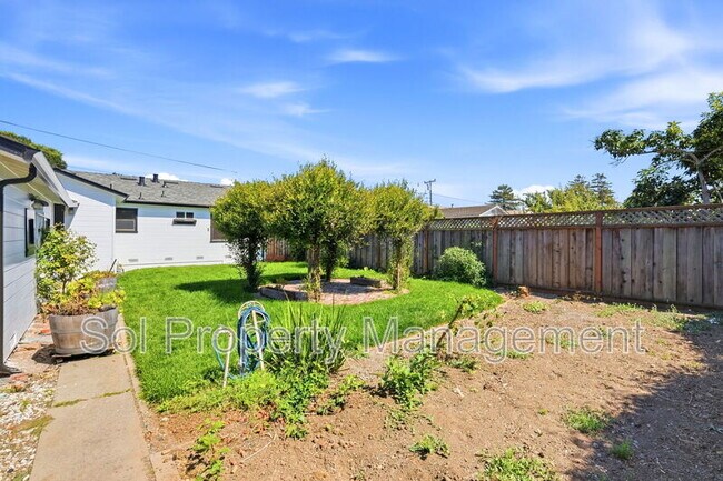 Building Photo - 1863 43rd Ave