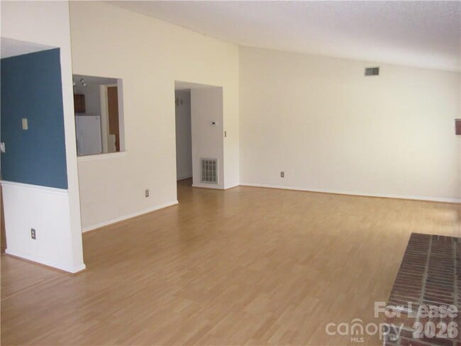 Building Photo - 11411 Misty Valley Ct