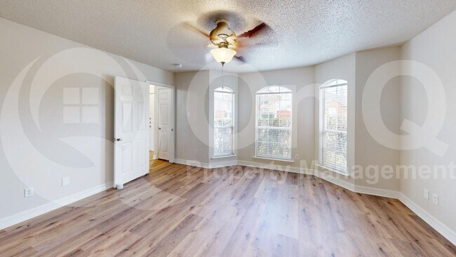 Building Photo - 804 Squire Ct