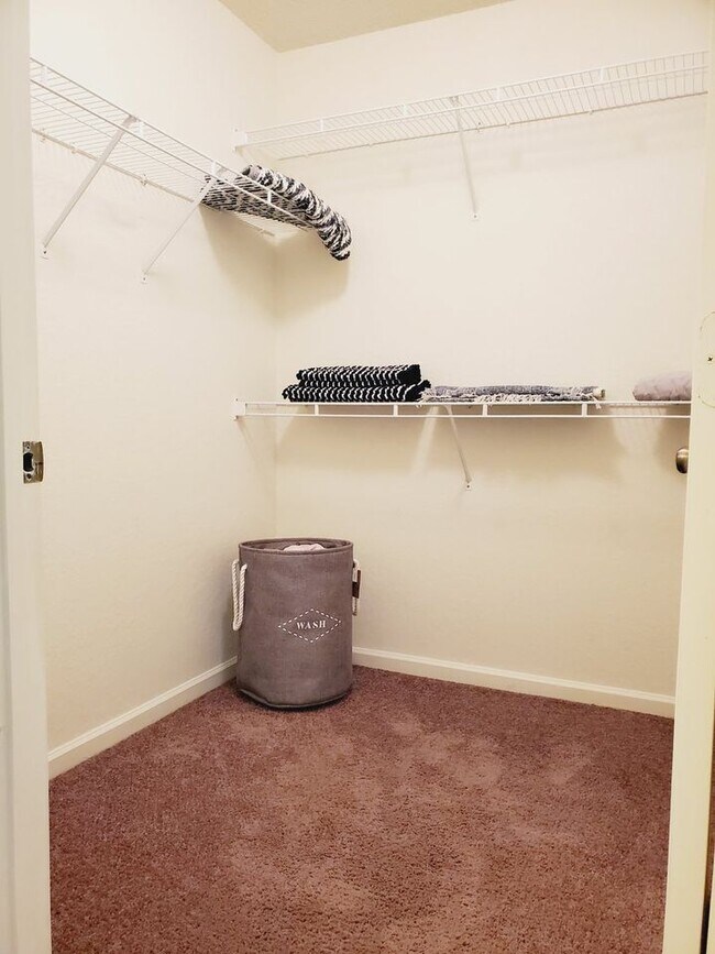 Building Photo - Roosevelt Park Apartments