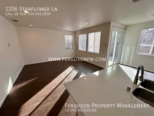 Building Photo - 1206 Starflower Ln