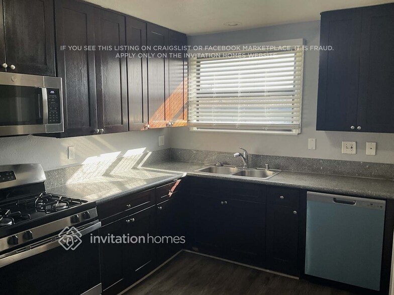 Building Photo - 2643 Etiwanda Ave