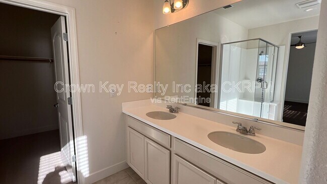Building Photo - 448 Albertina Ave
