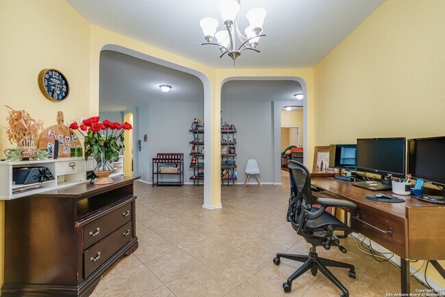 Building Photo - 12310 Red Maple Way