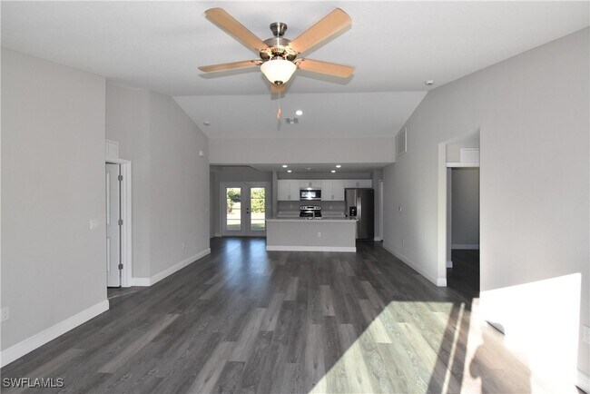 Building Photo - 202 Seagrape St