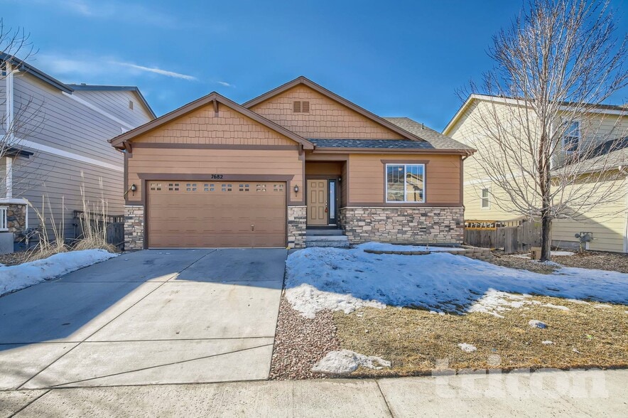 Building Photo - 7682 Sabino Ln