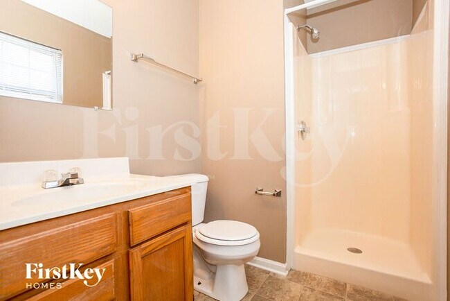 Building Photo - 12645 Roan Ln