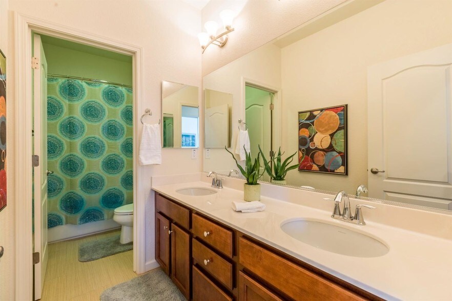 2nd Fl Bath - 16740 San Dimas Ln