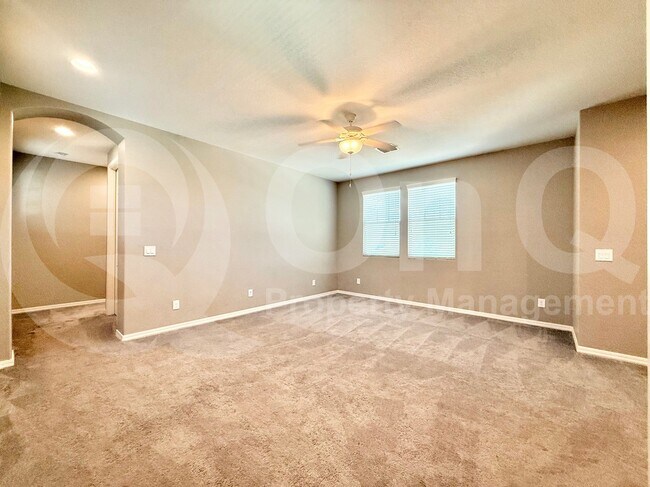 Building Photo - 3959 E Perkinsville St