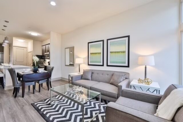 Building Photo - Midtown Vibes, Modern Comfort