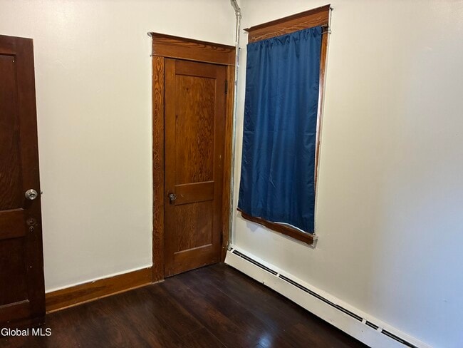 Building Photo - 1320 8th Ave