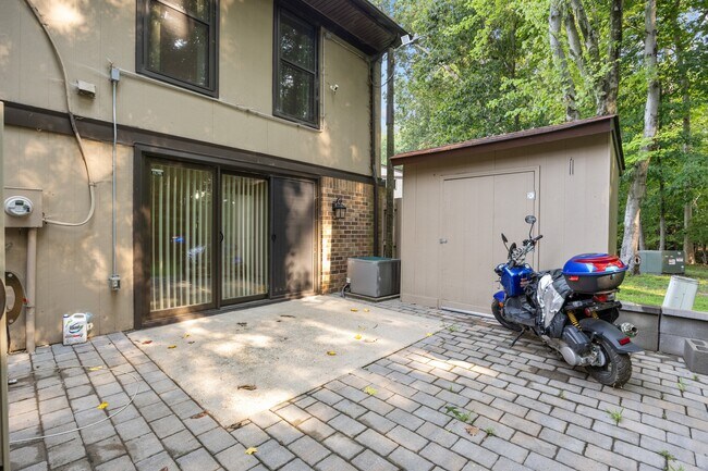 Building Photo - 1148 Willow Green Dr