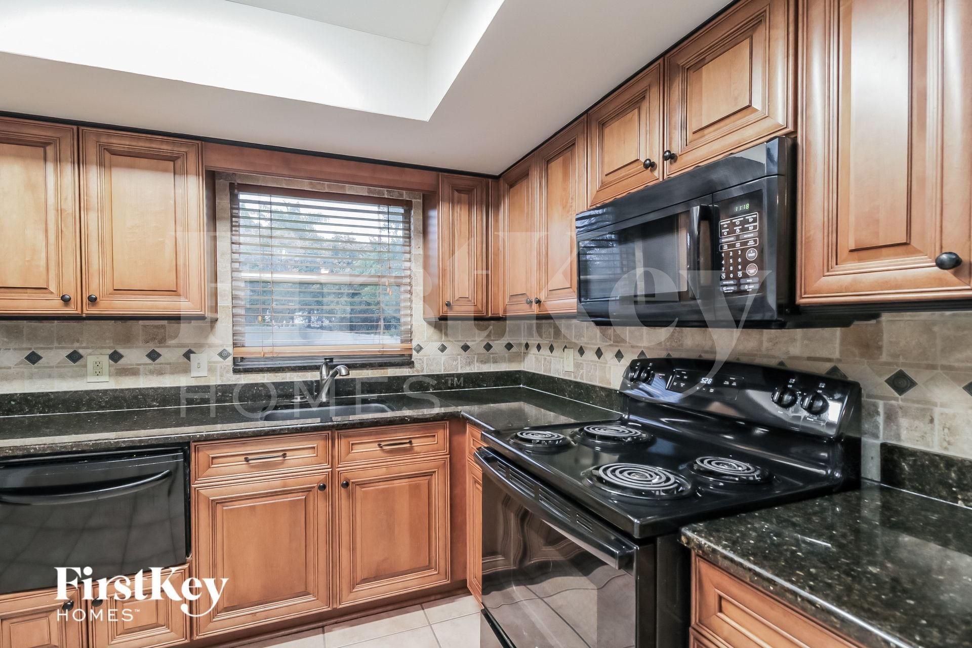 Building Photo - 3021 Dikewood Ct