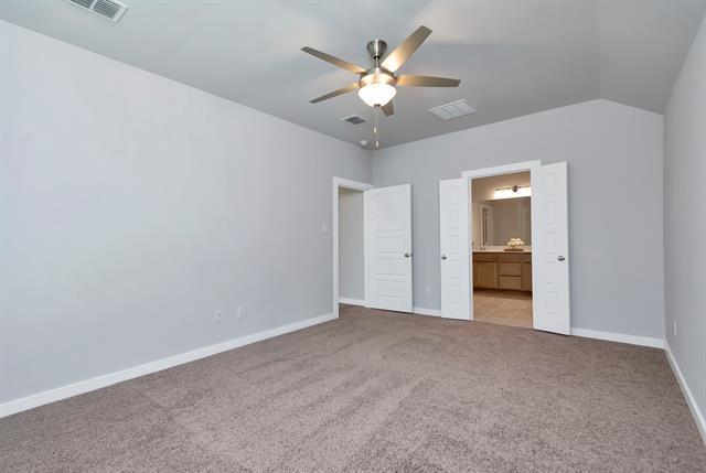 Building Photo - 2657 Keokuk St