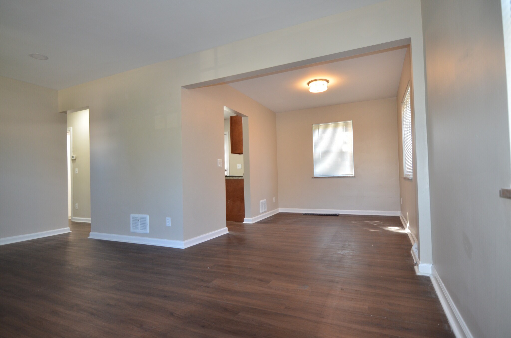 Building Photo - 3569 Locust Ln