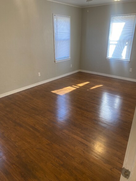 Building Photo - 6606 NW 33rd St