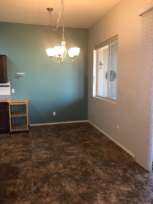 Building Photo - 4 Bedroom 2 Bath in Granville