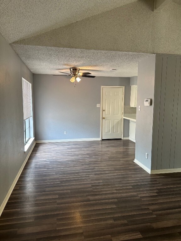 Building Photo - 1614 Plateau Ridge