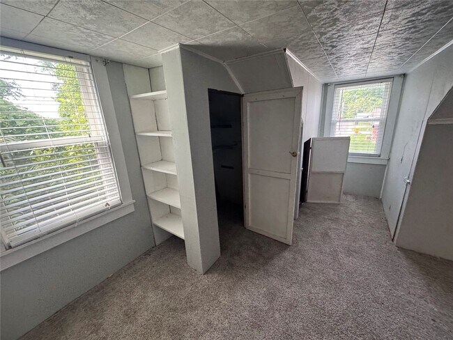Building Photo - 1107 Bristow St