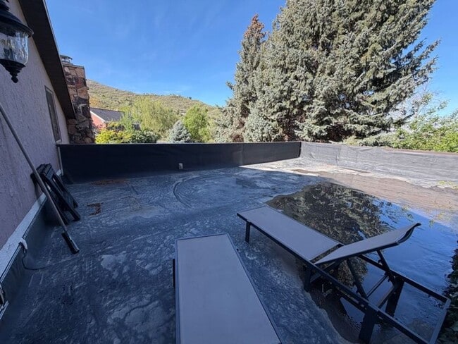 Building Photo - Beautiful Bountiful Home Near Temple & Mueller Park – Prime Location