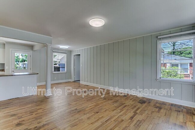 Building Photo - 5332 Wrightsville Ave