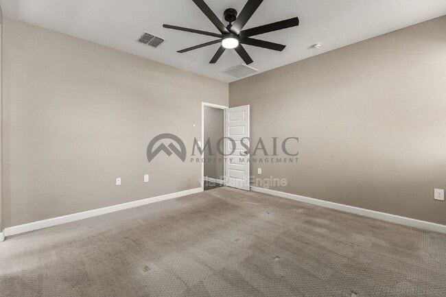Building Photo - 12116 W Wier Ave